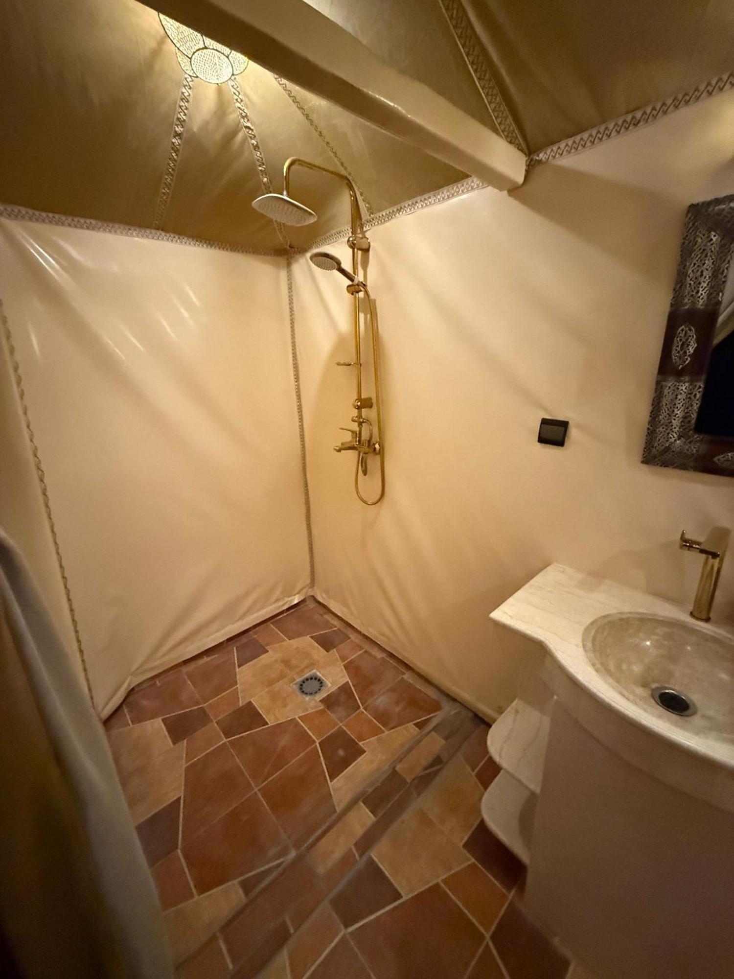 Nomad Luxury Camp Hotel Merzouga Bilik gambar